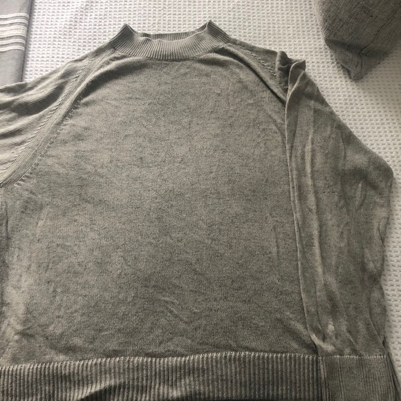 Everlane Cotton Mockneck Crop Sweater - Picture 3 of 5